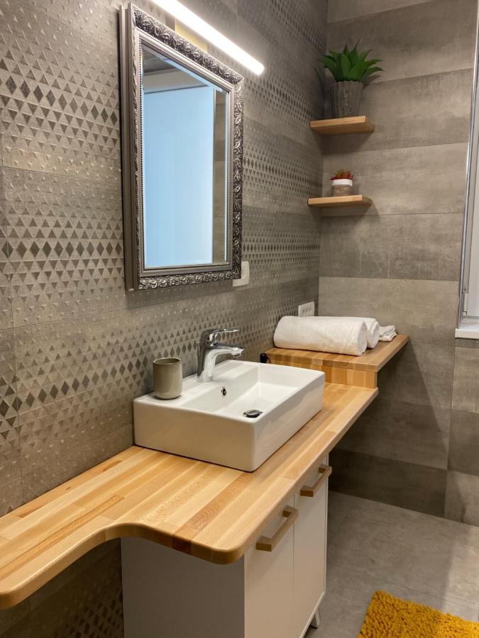 Olivia Studio Nagyvárad Kültér fotó